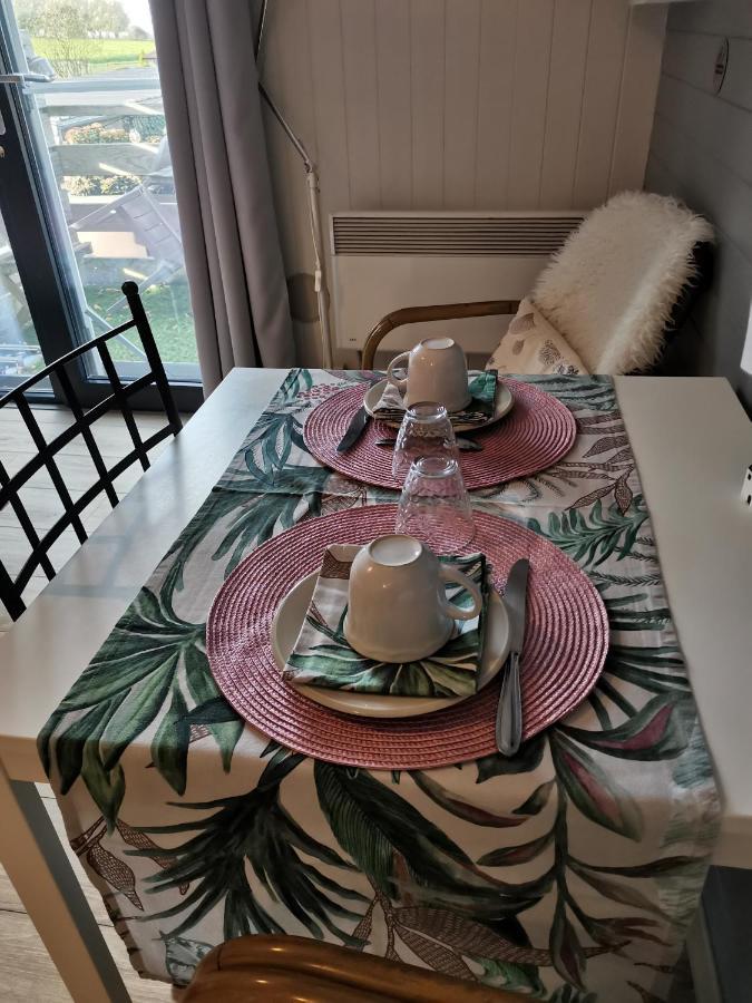 Entre Monts Et Collines B&B Et Spa En Option Экстерьер фото