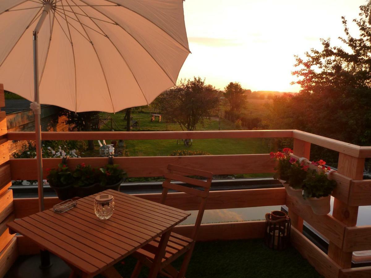 Entre Monts Et Collines B&B Et Spa En Option Экстерьер фото