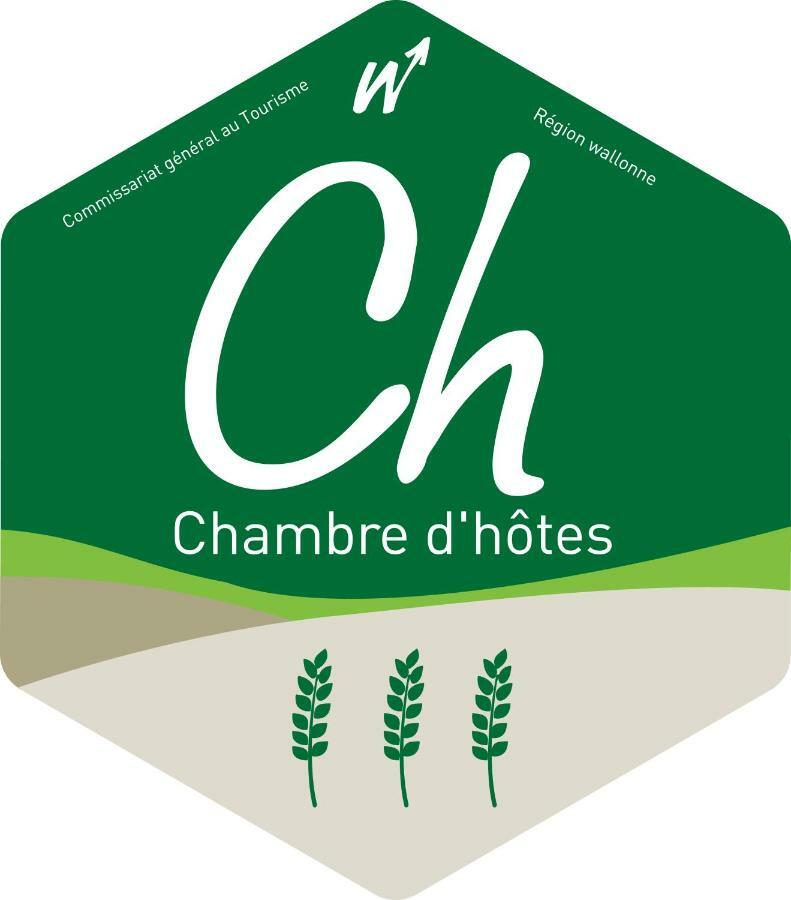 Entre Monts Et Collines B&B Et Spa En Option Экстерьер фото